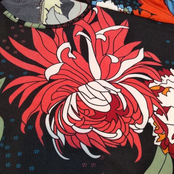 *HOST PICK* NWT Sunny Leigh Size 1X Brightly Coloured Pullover Shirt, Sh… - Picture 5 of 10